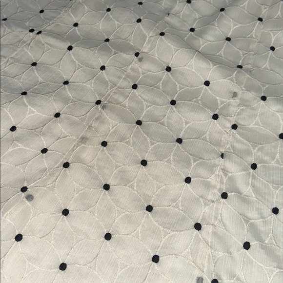 Ann Taylor Cream and Black Patterned A-Line Skirt size 10 - Picture 2 of 8